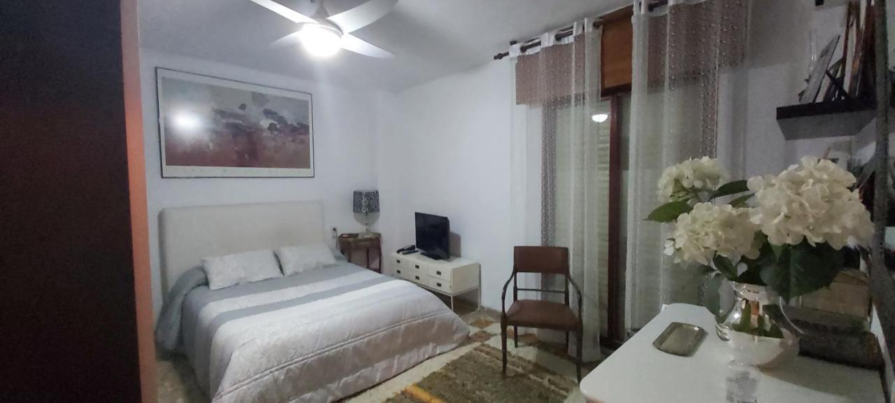 Lola.- Habitacion De Matrimonio, Con Bano Privado Granada Esterno foto
