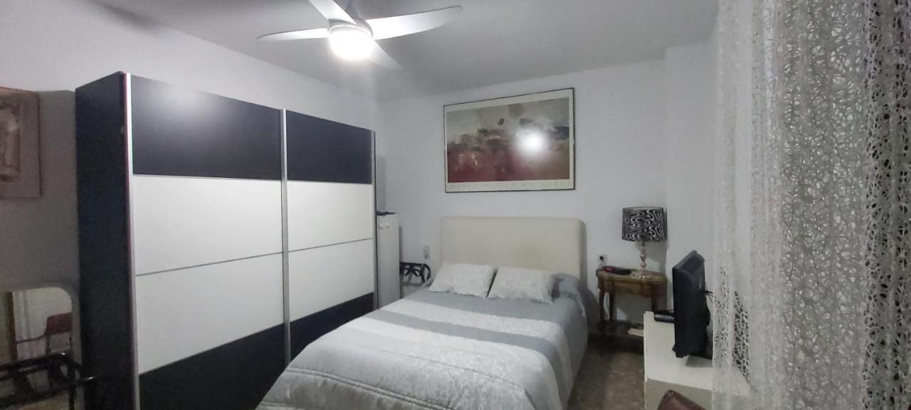 Lola.- Habitacion De Matrimonio, Con Bano Privado Granada Esterno foto